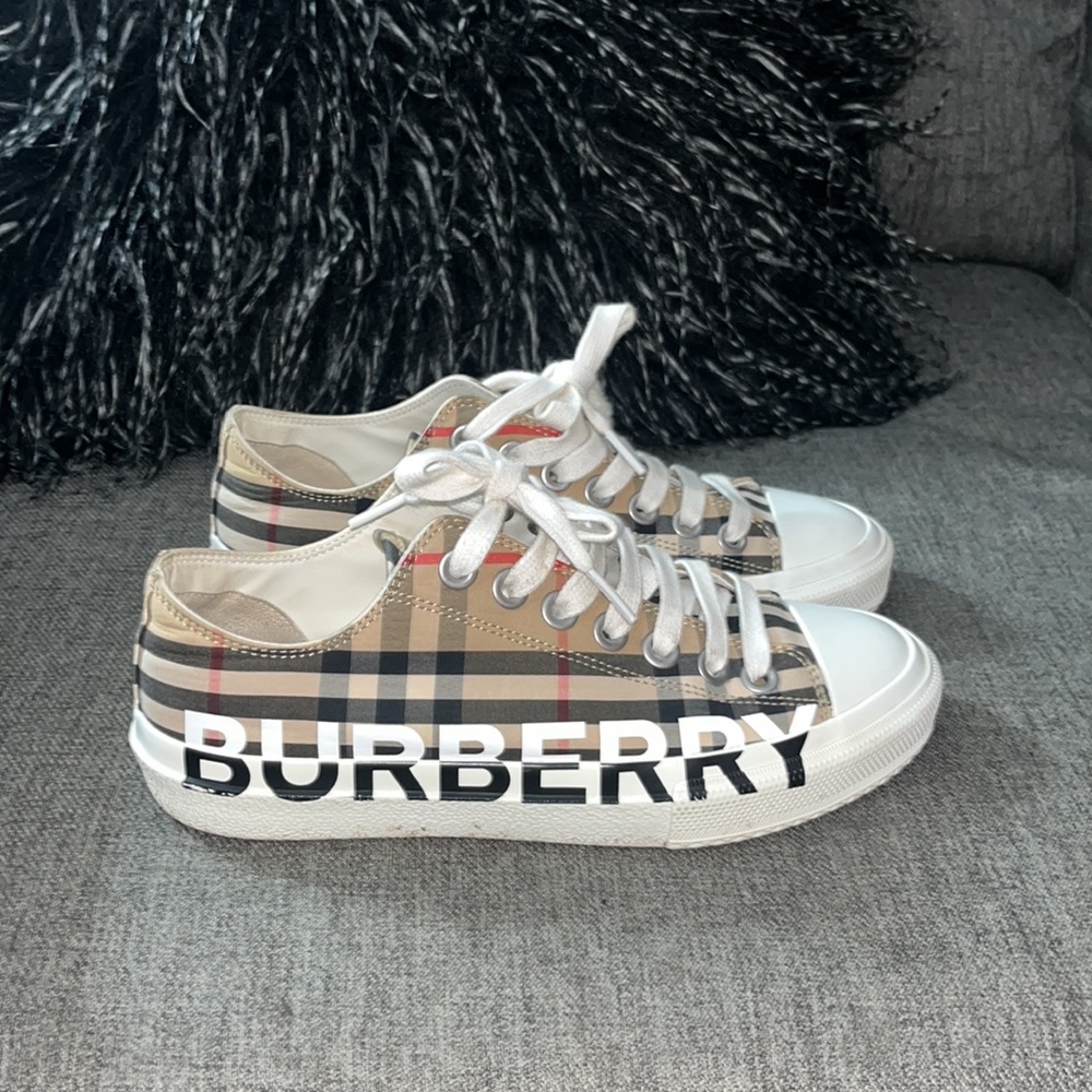 Burberry larkhall Authentic